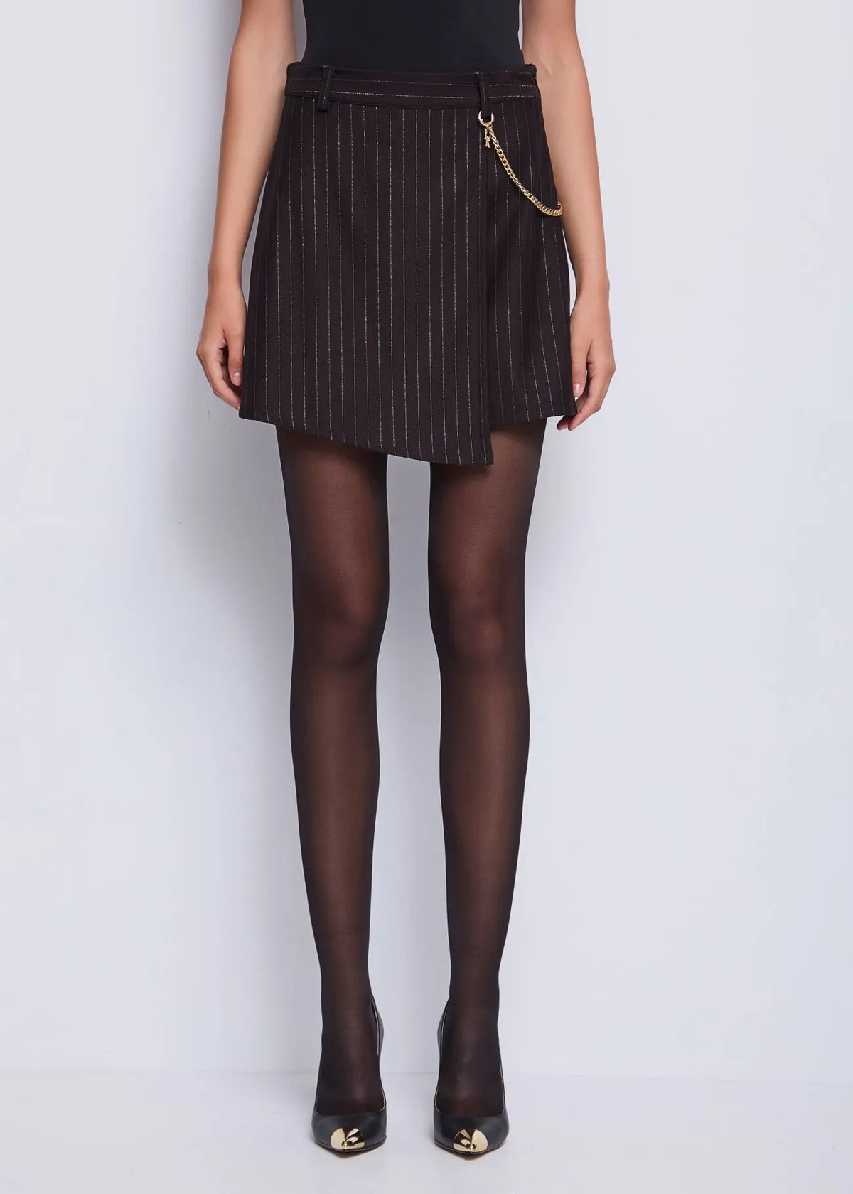 DENNYROSE 521DD25007 Shorts neri gessati con catena