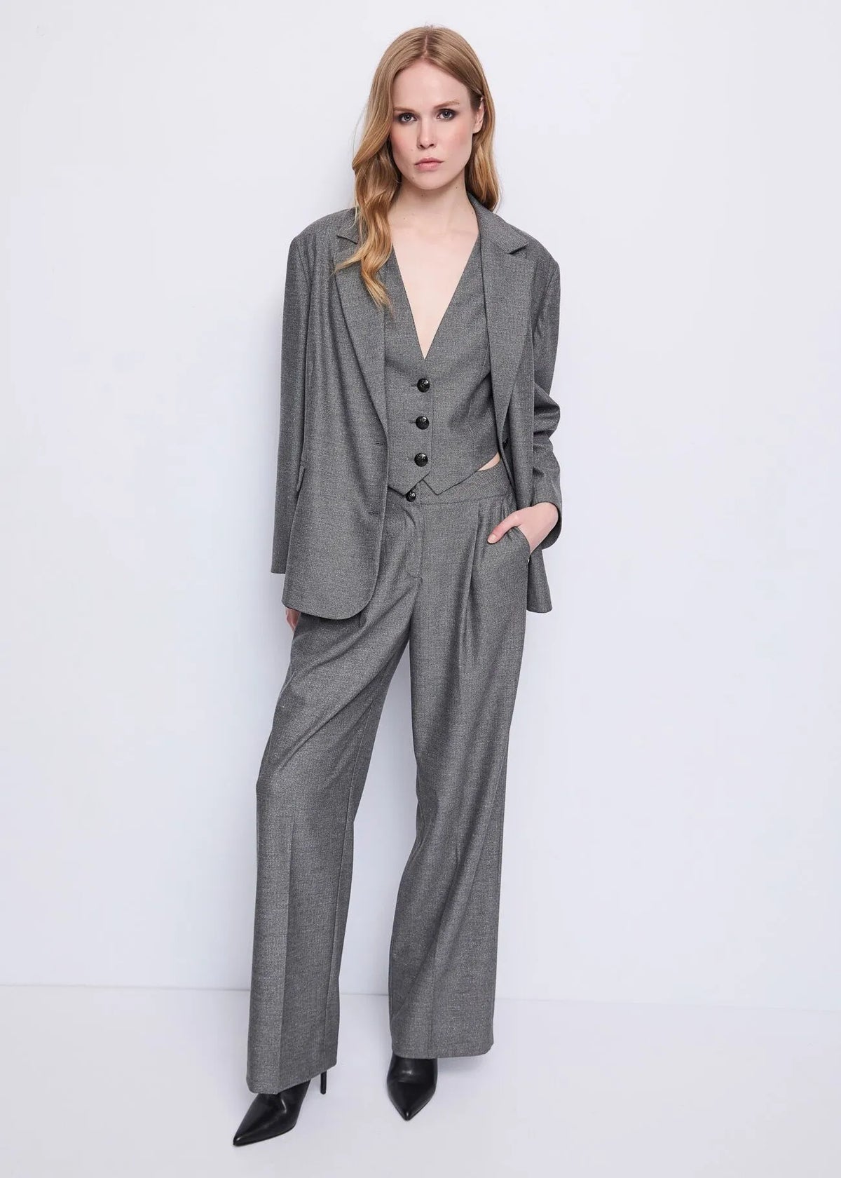 GAUDì 521FD25006 Pantaloni da donna chevron a vita alta con piega
