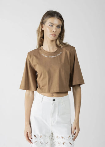 DENNYROSE  611DD64013  T-SHIRT CROP CON RICAMO BROWN